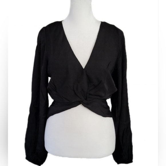 MINKPINK Tops - NWT MinkPink Harper Twist Blouse in black, Sz Small, cropped, long sleeve v-neck